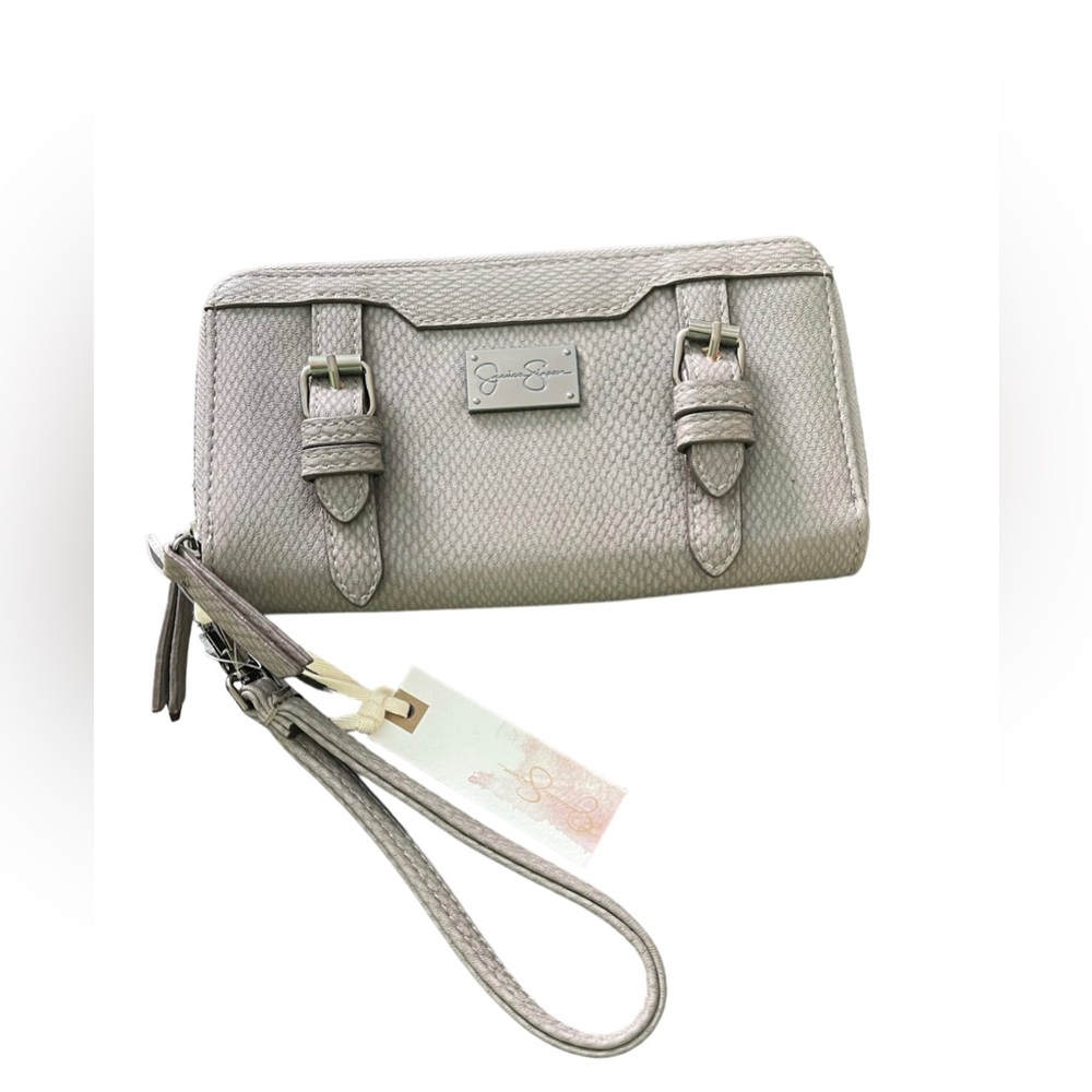 Jessica Simpson’s women large zip around wallet.
